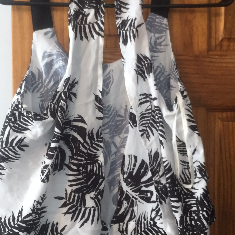 Romper - Picture 4 of 4